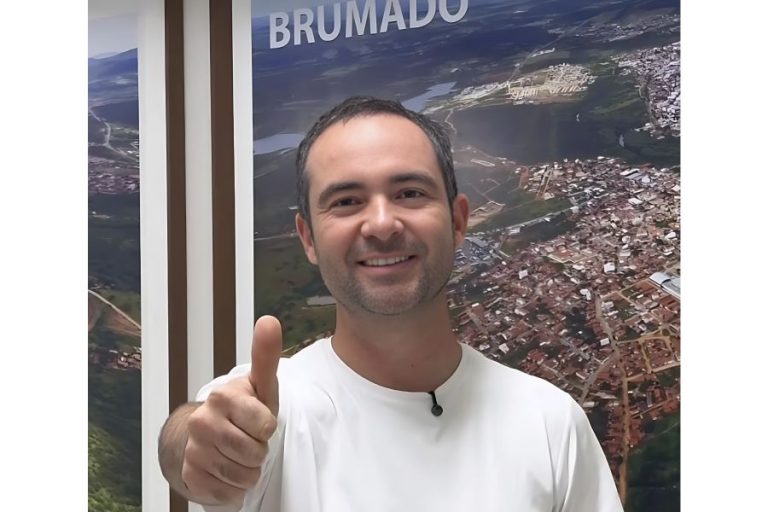 Carnaval volta ao calendário de Brumado; prefeito confirma cinco dias de folia e aposta na cultura e no esporte em 2026