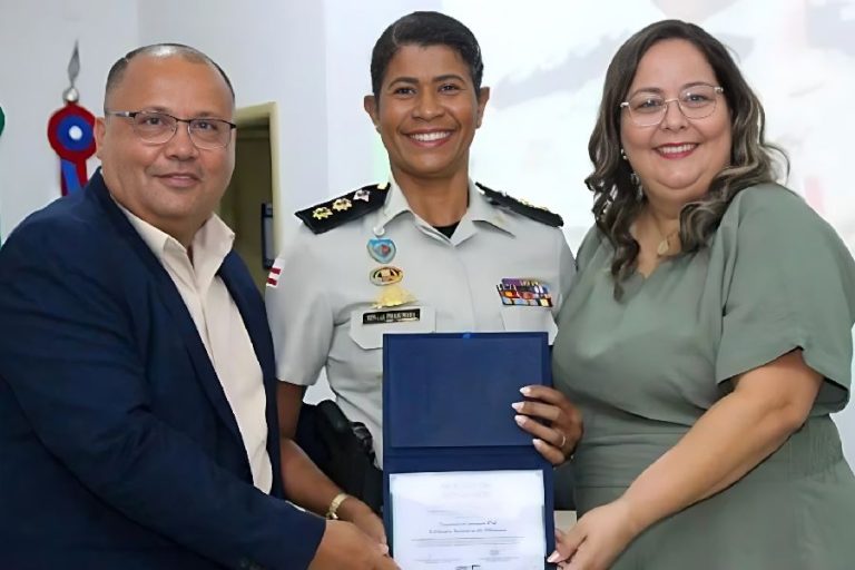 Câmara homenageia comandante do 17º BPM por reforço à segurança em Palmas de Monte Alto