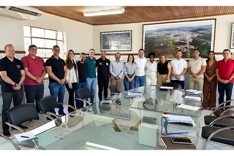 Prefeito reúne secretariado, faz balanço de 2025 e define metas para 2026 em Brumado