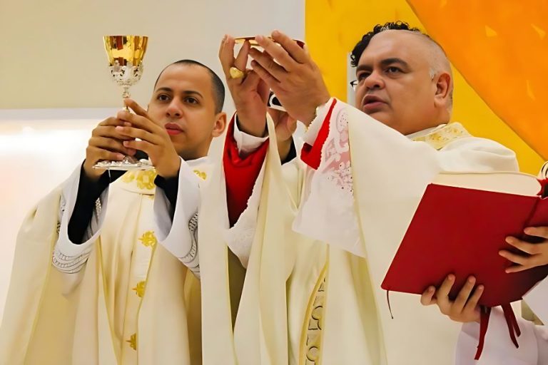 Missa oficializa criação da Paróquia Santa Rita das Causas Impossíveis em Brumado