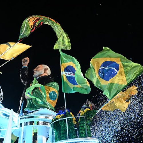 Acadêmicos de Niterói é rebaixada após homenagear Lula e debochar de conservadores e evangélicos no Carnaval do Rio