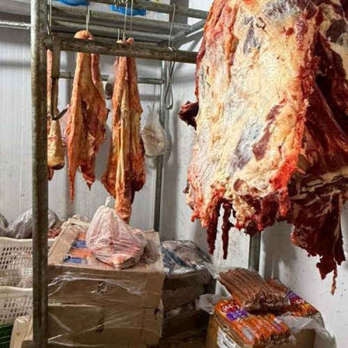 Adab apreende mais de 1 tonelada de carne irregular em ações no sudoeste da Bahia