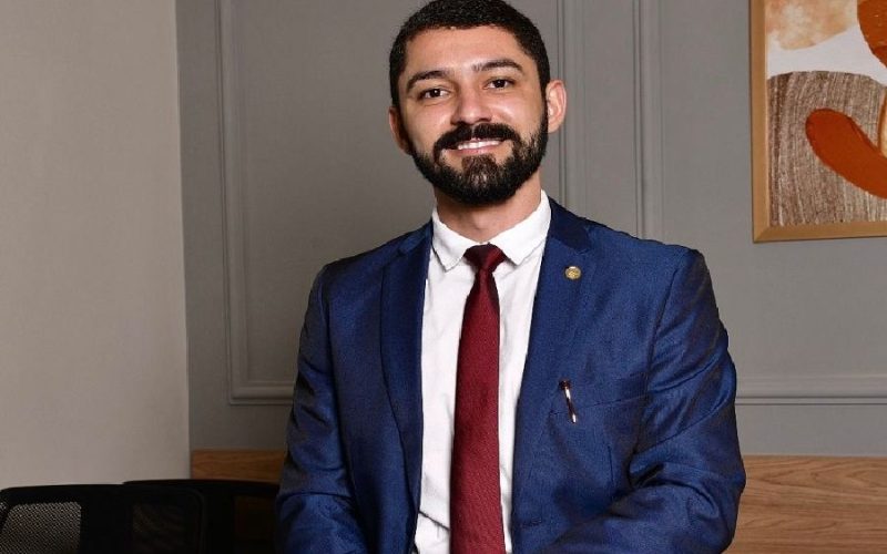 Advogado de Brumado assume diretoria regional da Abracrim-BA e fortalece representação do interior