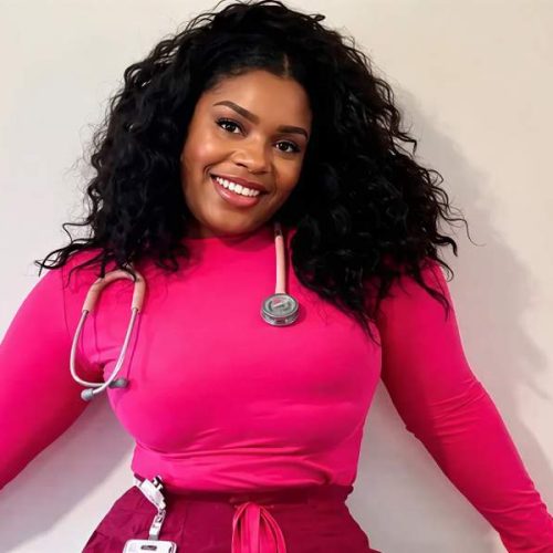 Após 10 anos como faxineira, mulher retorna ao mesmo hospital para atuar como médica residente