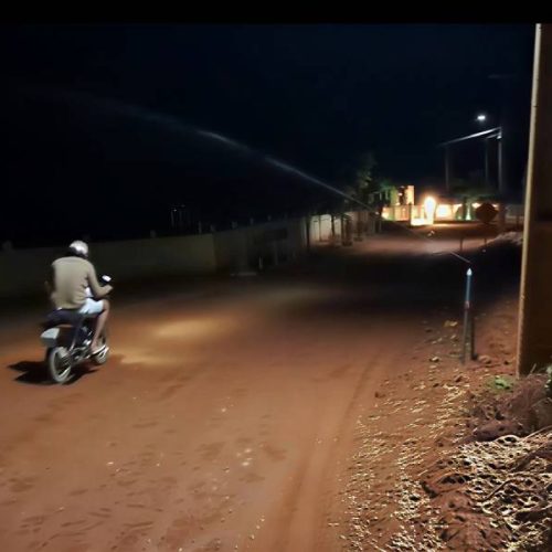 Aspersores lançam água sobre estrada e provocam transtornos em Livramento