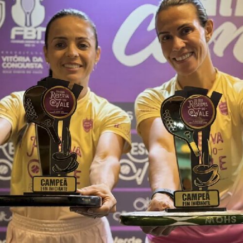Atletas de Brumado conquistam título em etapa do Campeonato Baiano de Beach Tennis em Vitória da Conquista