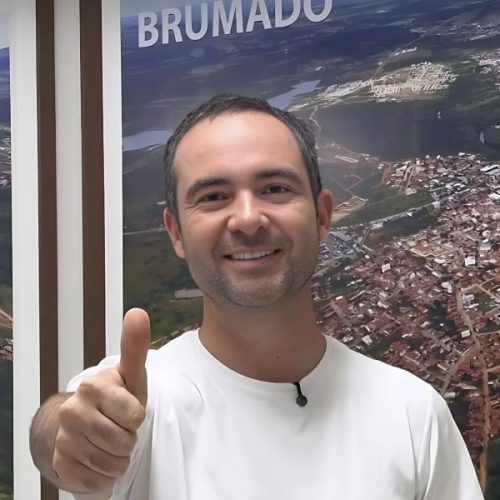 Brumado: Prefeito Fabrício Abrantes cumpre quase metade do plano de governo no 1º ano