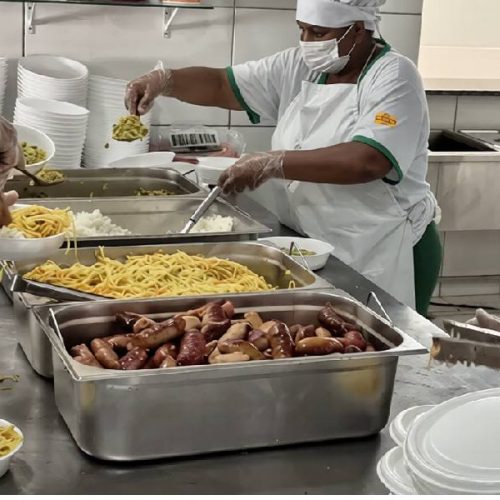 Brumado garante alimentação para população vulnerável com Restaurante Popular aprovado