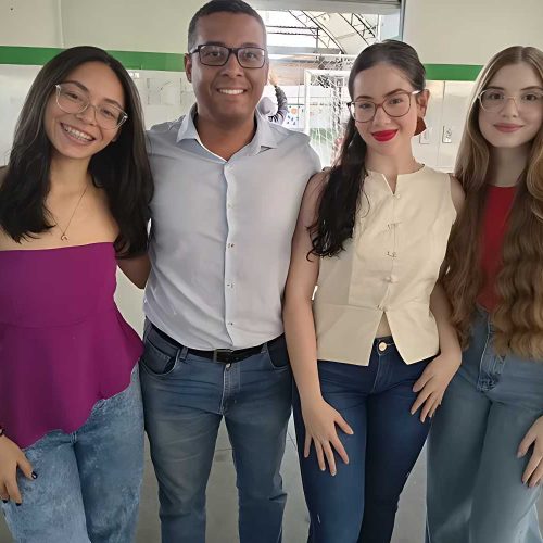 Brumado recebe projeto que incentiva jovens a votar com consciência