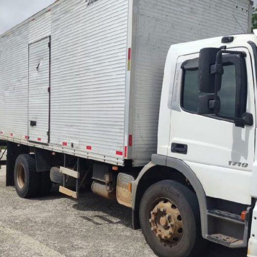 CIPRv apreende veículo com restrição de circulação na BA-262 em Vitória da Conquista