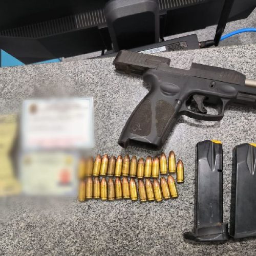 CIPRv/Brumado apreende pistola e recupera carga roubada na região de Encruzilhada
