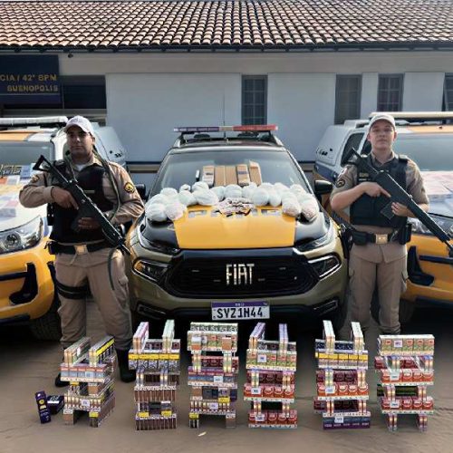 Caminhão com 11 mil papelotes de cocaína que seguiria para a Bahia é interceptado em rodovia