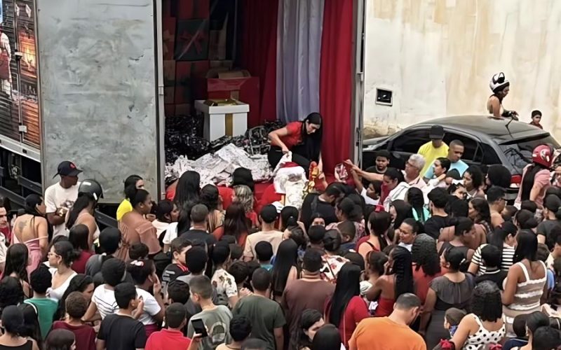 “Caravana do Noel” emociona Brumado e leva presentes a crianças da sede e zona rural
