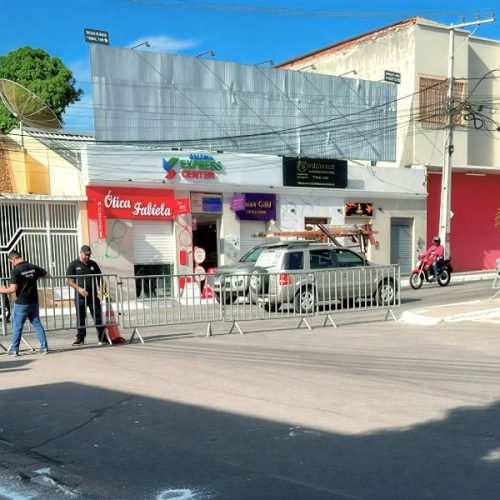 Carnaval muda trânsito no centro de Brumado e exige atenção de motoristas