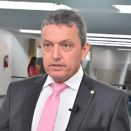 Charles Fernandes pode reassumir mandato federal em movimentação estratégica do PSD