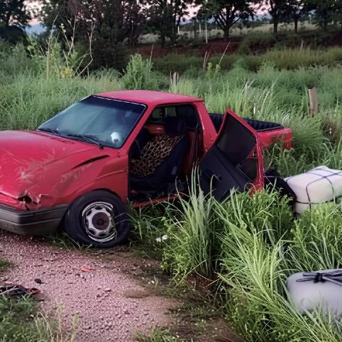 Colisão frontal na BA-122 deixa homem ferido na zona rural de Guanambi