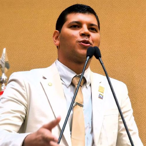 Deputado pede CPI para investigar crise da segurança e alta de mortes de policiais na Bahia