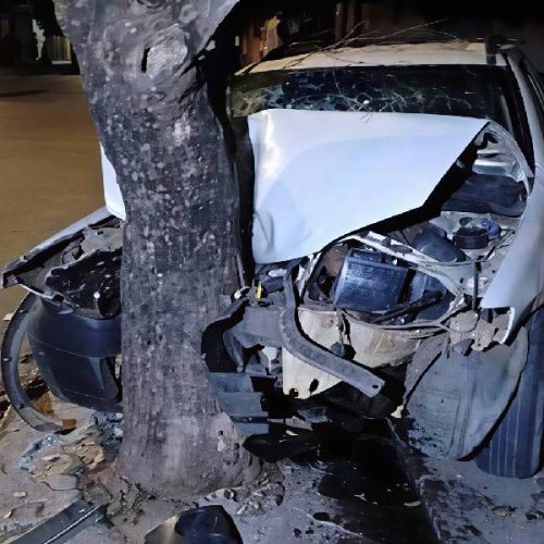Duas crianças ficam feridas em acidente com Fiat Strada em Guanambi