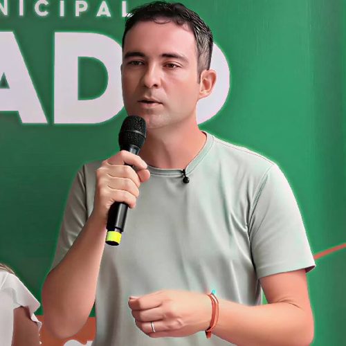 Em clima de “queima de Judas”, prefeito dispara contra oposição e diz que grupo não trouxe um centavo para Brumado