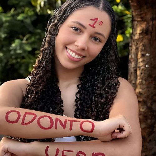 Estudante da rede pública de Caculé conquista 1º lugar em Odontologia na UESB