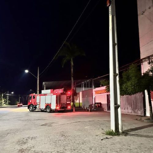 Forte cheiro de amônia assusta moradores perto de fábrica em Ipiaú
