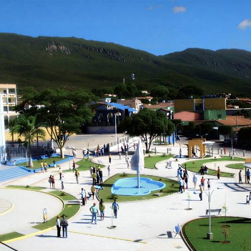 Fórum debate desenvolvimento econômico e cobra planejamento urbano em Macaúbas