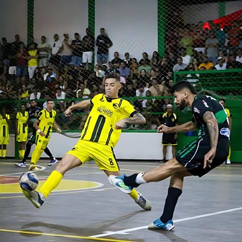 Ginásio Antônio Alves Ribeiro vira caldeirão na reta final do Campeonato de Futsal em Brumado
