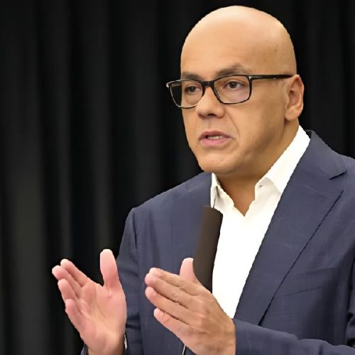 Governo venezuelano anuncia libertação de presos políticos após prisão de Maduro