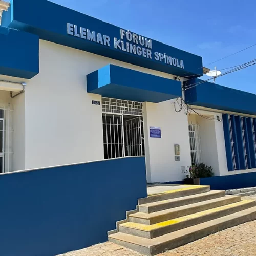 Homem é condenado a 16 anos por tentativa de homicídio com facão em Dom Basílio