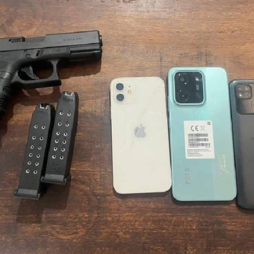 Homem é conduzido com pistola Glock e celular roubado durante abordagem em Tanhaçu