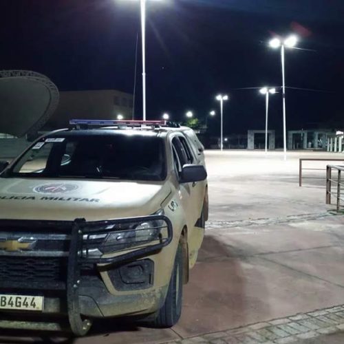 Homem é esfaqueado após confusão em fila de brinquedo infantil em Carinhanha