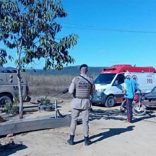 Homem é levado à delegacia após denúncia de violência doméstica na zona rural de Barra da Estiva