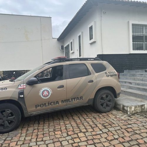 Homem embriagado invade casa da ex e causa confusão na UPA de Guanambi