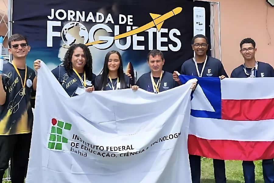 IFBA Brumado conquista ouro e prata na Jornada Brasileira de Foguetes 2025