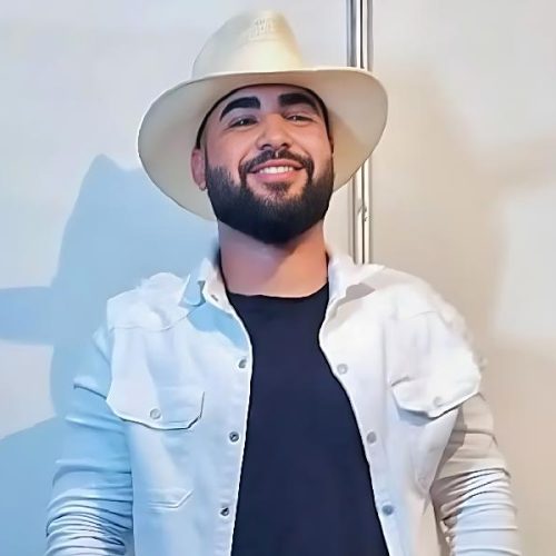 Ícaro Capa 10 lança CD “No Brega 1.0” e esquenta pré-verão com novo hit