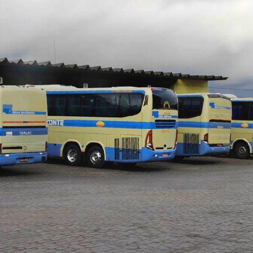 Justiça da Bahia nega indenização a idosa após disputa por passagem entre Brumado e Salvador