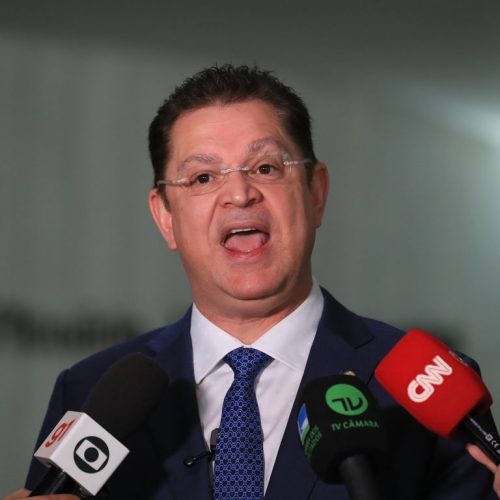 Líder do PL na Câmara diz que prisão de Bolsonaro é “a maior perseguição política da história do Brasil”