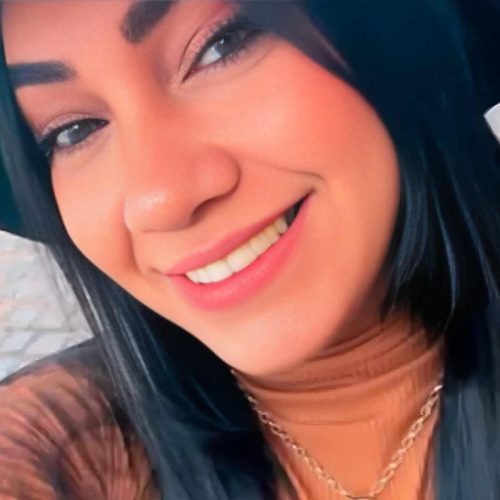 Mãe de três filhos morre após colisão entre caminhonete e ônibus na BR-415, em Ilhéus
