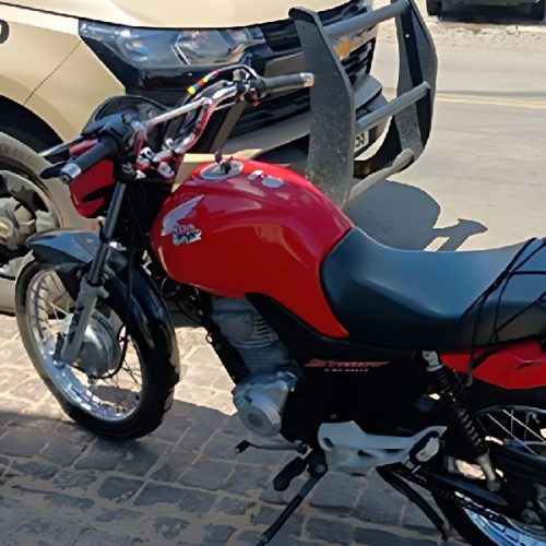 Motocicleta é apreendida no Centro de Palmas de Monte Alto após fiscalização da PM