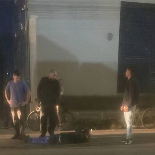 Motociclista fica ferido após atropelar cachorro na Avenida Brumado em Vitória da Conquista