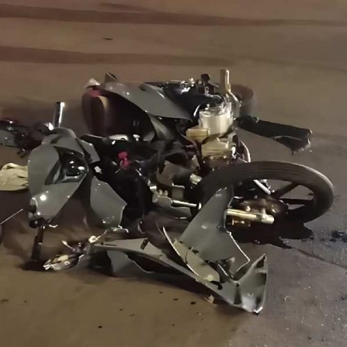 Motociclista fica gravemente ferido após batida com carro em avenida de Vitória da Conquista