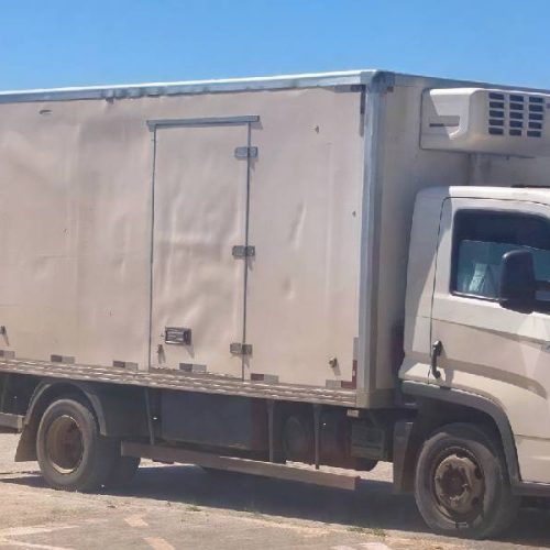 Motorista é autuado e caminhão acaba apreendido durante fiscalização em Guanambi