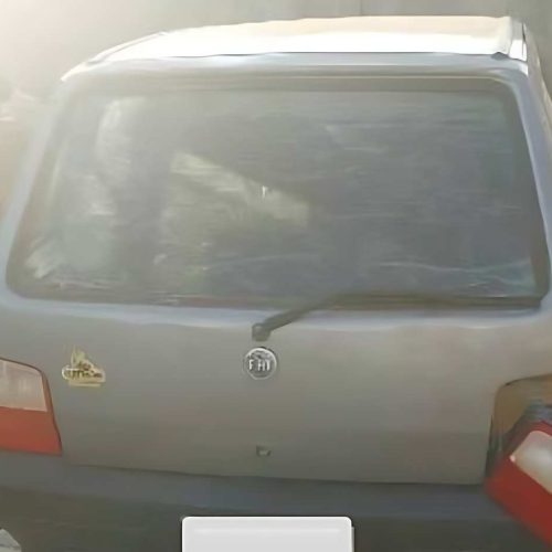 Motorista sem habilitação causa acidente e é detido após bater em carro da polícia na cidade de Iuiu