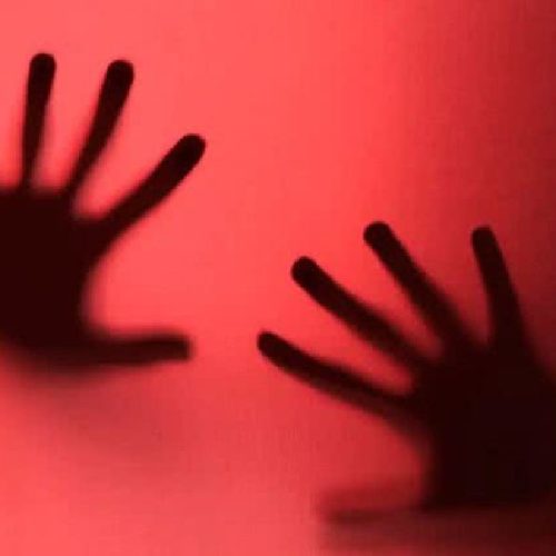 Mulher é sequestrada, espancada e estuprada após jantar com homem em Lauro de Freitas