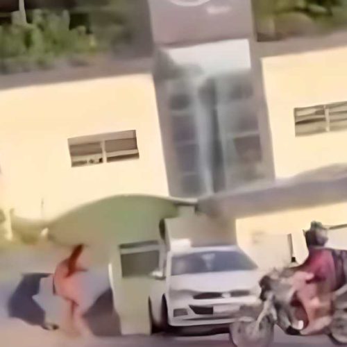 Mulher flagra marido saindo de motel e confusão causa tumulto em via movimentada de Salvador