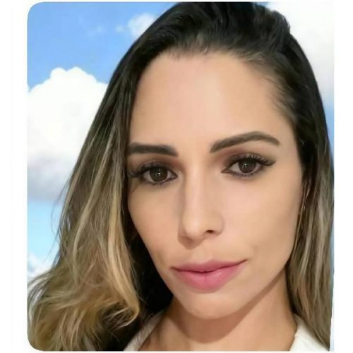Mulher morre após picape bater em implemento agrícola solto na pista em Barra da Estiva