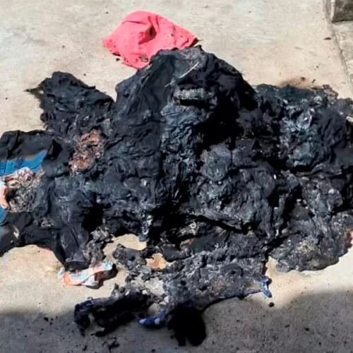 Mulher tenta matar filha de 2 anos com travesseiro e é presa na Bahia