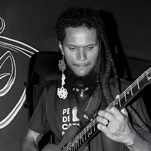 Músico é executado a tiros e facadas dentro de chácara em Aracaju; polícia investiga emboscada