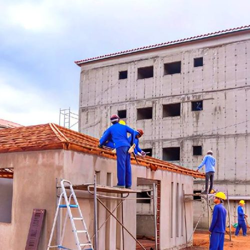 Obras do Minha Casa, Minha Vida avançam rápido e 144 famílias terão nova moradia em Brumado, diz Prefeito Fabrício Abrantes