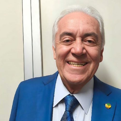 Otto Alencar implanta marca-passo após mal-estar e permanece em observação em hospital de Salvador